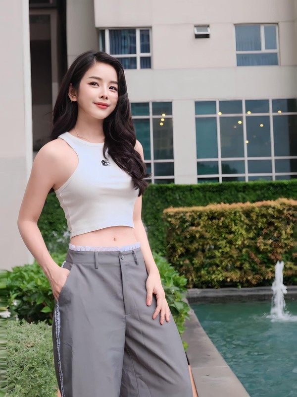 Hot girl lang DJ bat ngo hoa nu tinh hau chia tay-Hinh-3