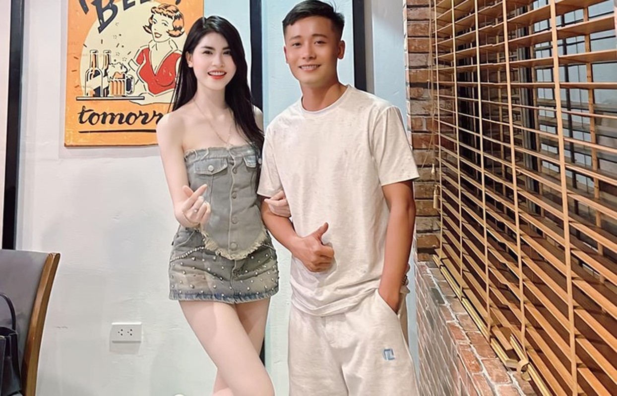 Hai hot girl que lua noi tieng vi xinh dep khong goc chet-Hinh-3