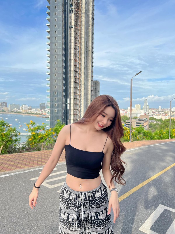 Hot girl lai Thai – Sing so huu guong mat dep nhu tranh ve-Hinh-9