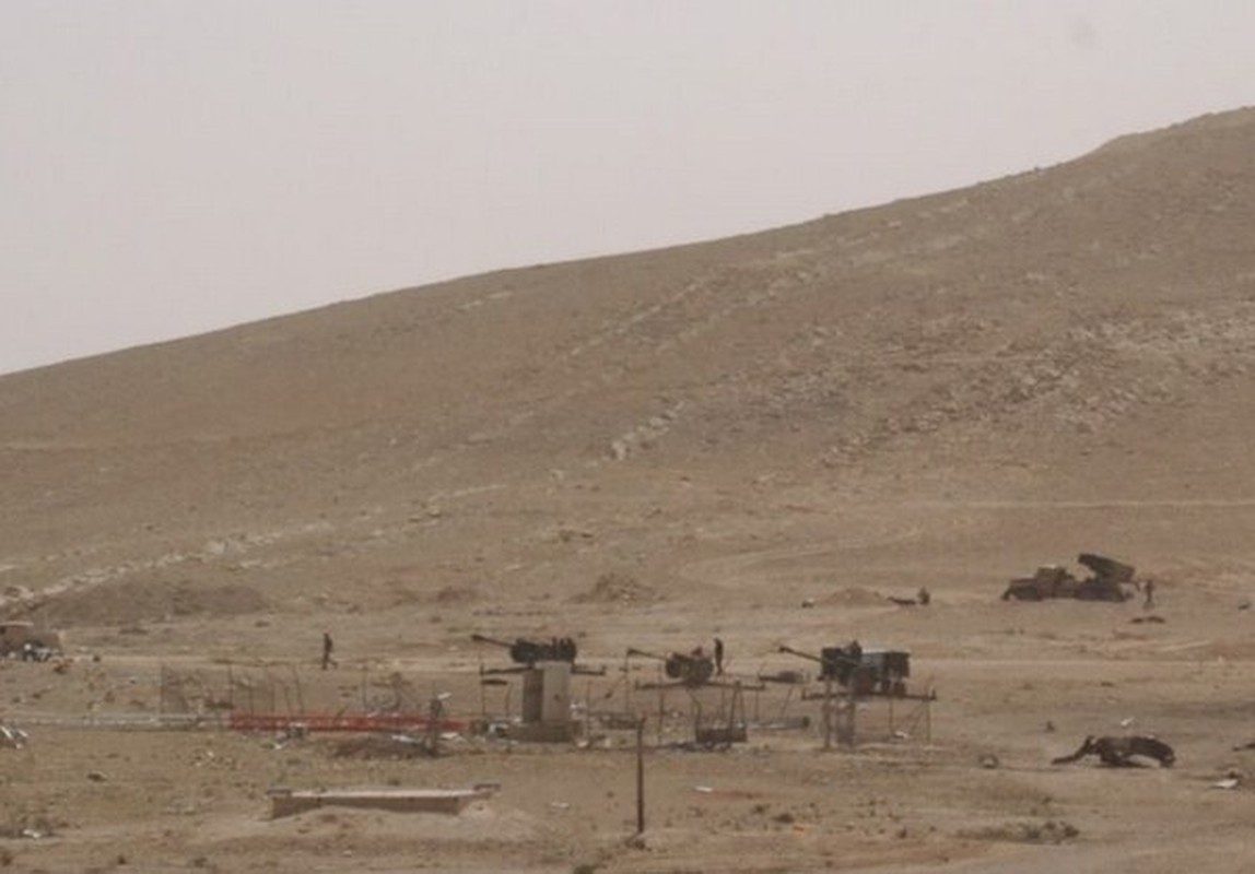 Anh: Quan doi Syria tren duong giai phong hoan toan Palmyra-Hinh-14