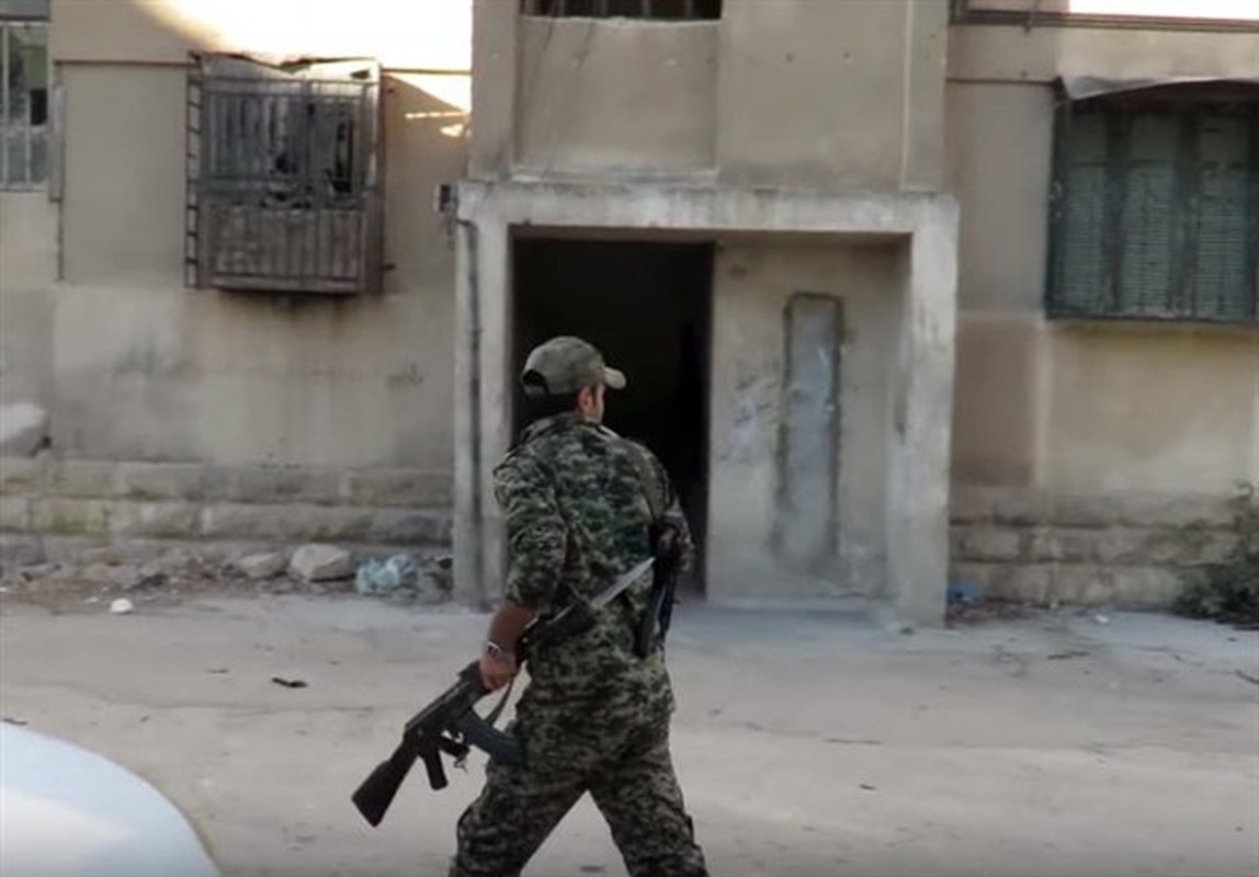 Can canh cuoc phan cong cua quan doi Syria giua long Aleppo-Hinh-12