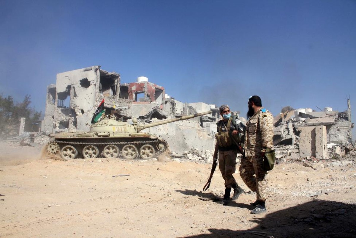 Chum anh khoc liet chien truong Libya chong phien quan IS-Hinh-8