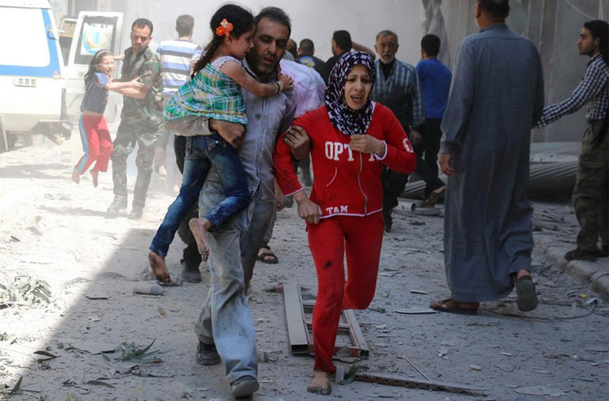 Thanh pho Aleppo tan hoang sau cac tran mua bom-Hinh-3