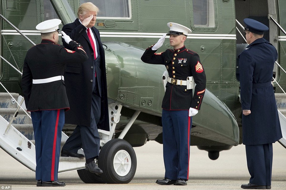 Tong thong Donald Trump ben hai chau ngoai dang yeu o Nha Trang-Hinh-7