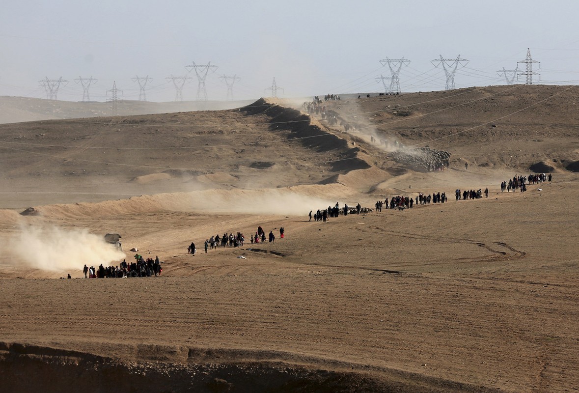 Loat anh chua tung biet ve danh IS o Tay Mosul-Hinh-10