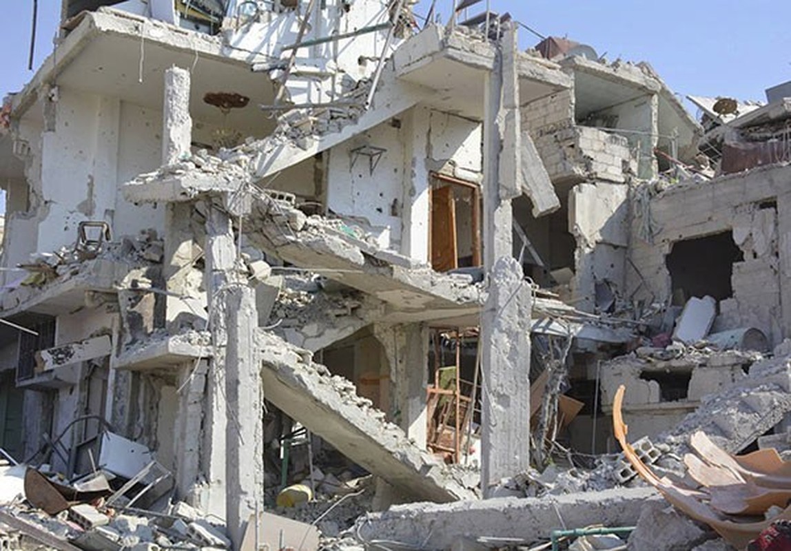 Anh: Quan doi Syria gianh lai quan al-Qaboun, khung bo rut lui-Hinh-11
