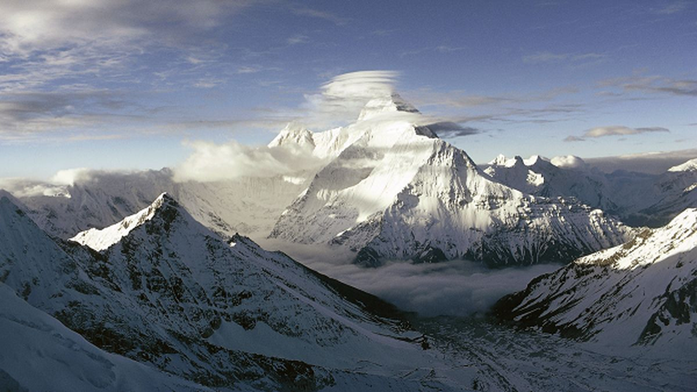 Chieu cao dinh Himalaya khien may bay dan su kho xu ly khi gap su co-Hinh-8