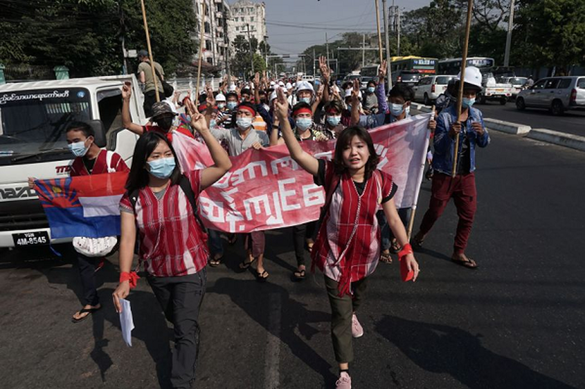 Facebook ngung hoat dong o Myanmar do bien co chinh tri-Hinh-4