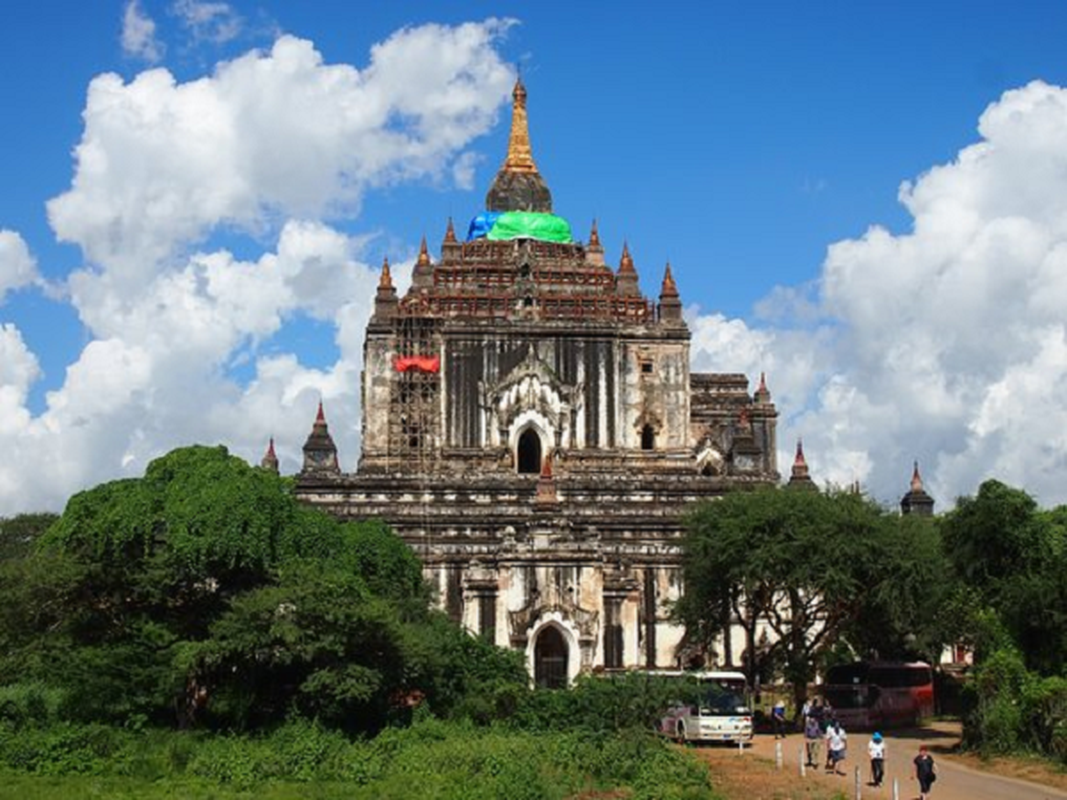 Cau chuyen bi an sau cac ngoi den linh thieng cua Myanmar-Hinh-8