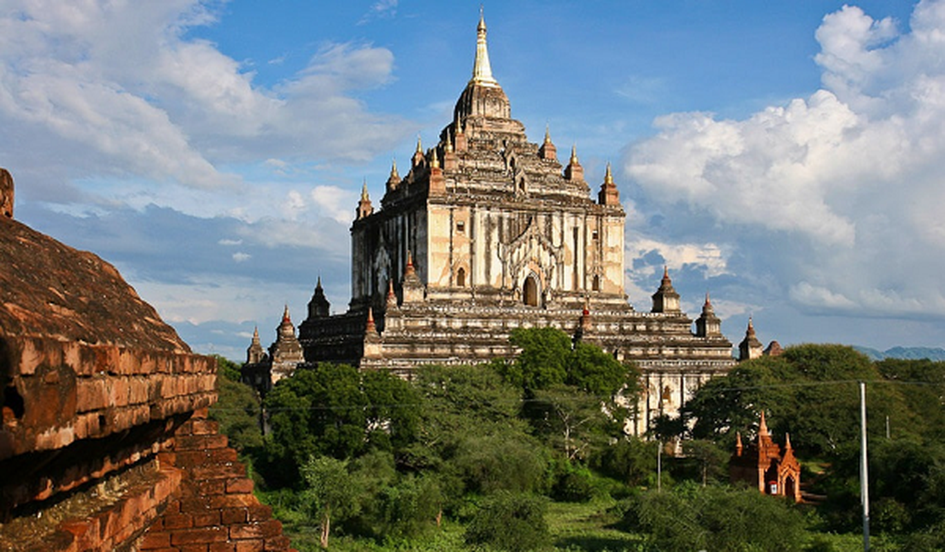 Cau chuyen bi an sau cac ngoi den linh thieng cua Myanmar-Hinh-9