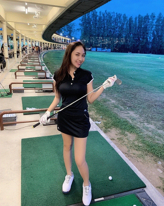 Ngam body cuc pham cua hotgirl dep nhat lang golf Thai Lan
