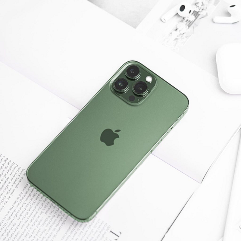 Anh thuc te iPhone 13 mau Alpine Green khien iFan khong the roi mat-Hinh-10