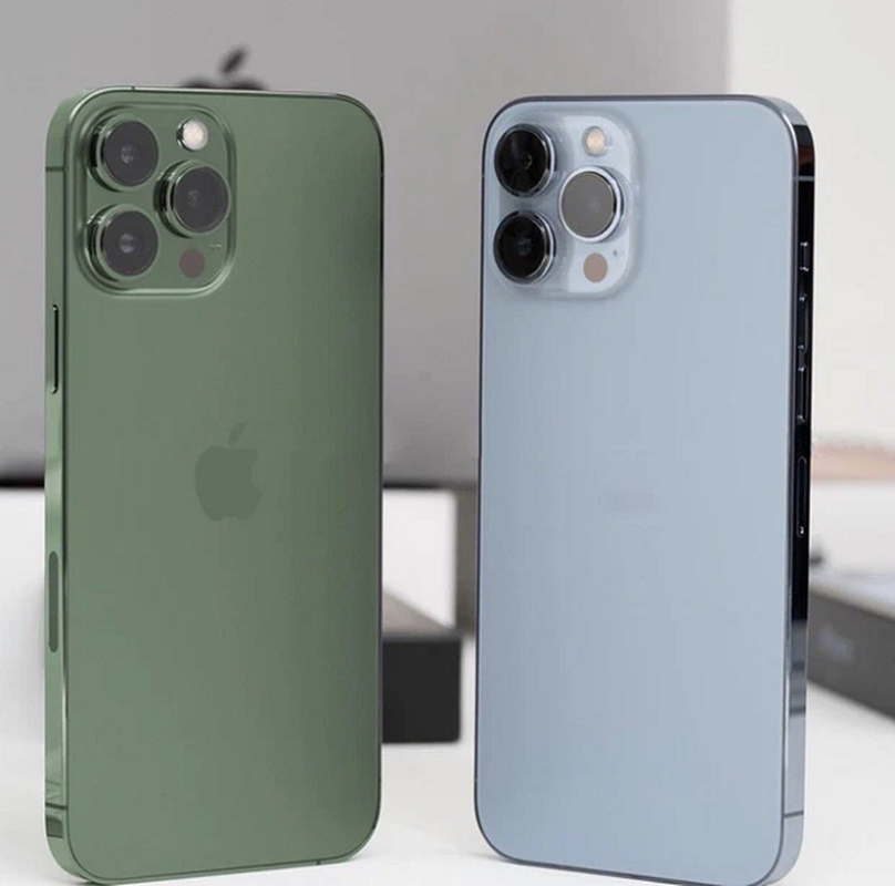 Anh thuc te iPhone 13 mau Alpine Green khien iFan khong the roi mat-Hinh-7