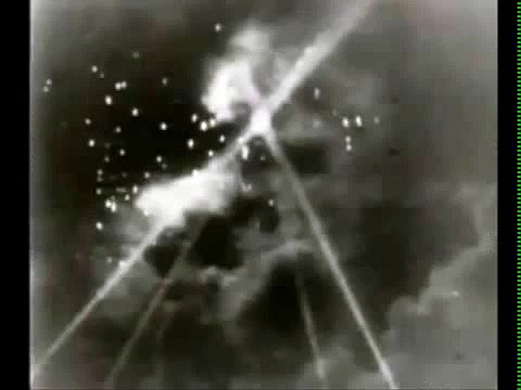 Cuoc khong chien du doi tai Los Angeles nam 1942 la nham vao UFO?-Hinh-11