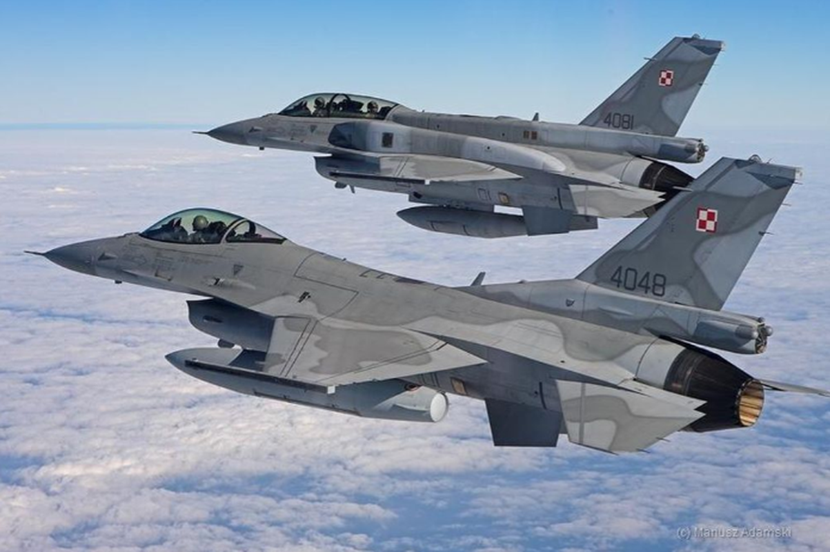 Sau to cao ten lua Nga bay lac, Ba Lan cap toc trien khai F-16-Hinh-10