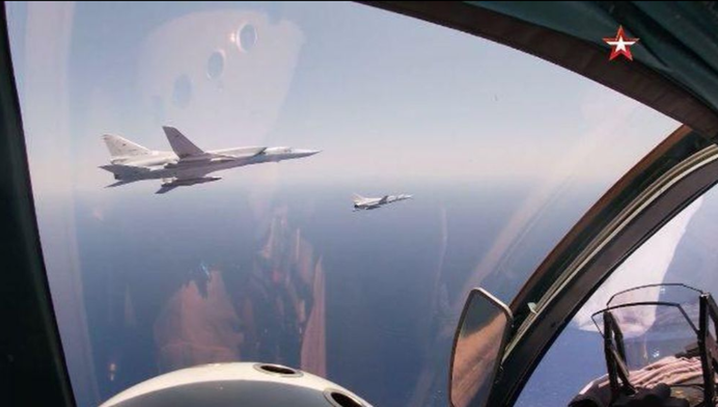 Sau to cao ten lua Nga bay lac, Ba Lan cap toc trien khai F-16-Hinh-3