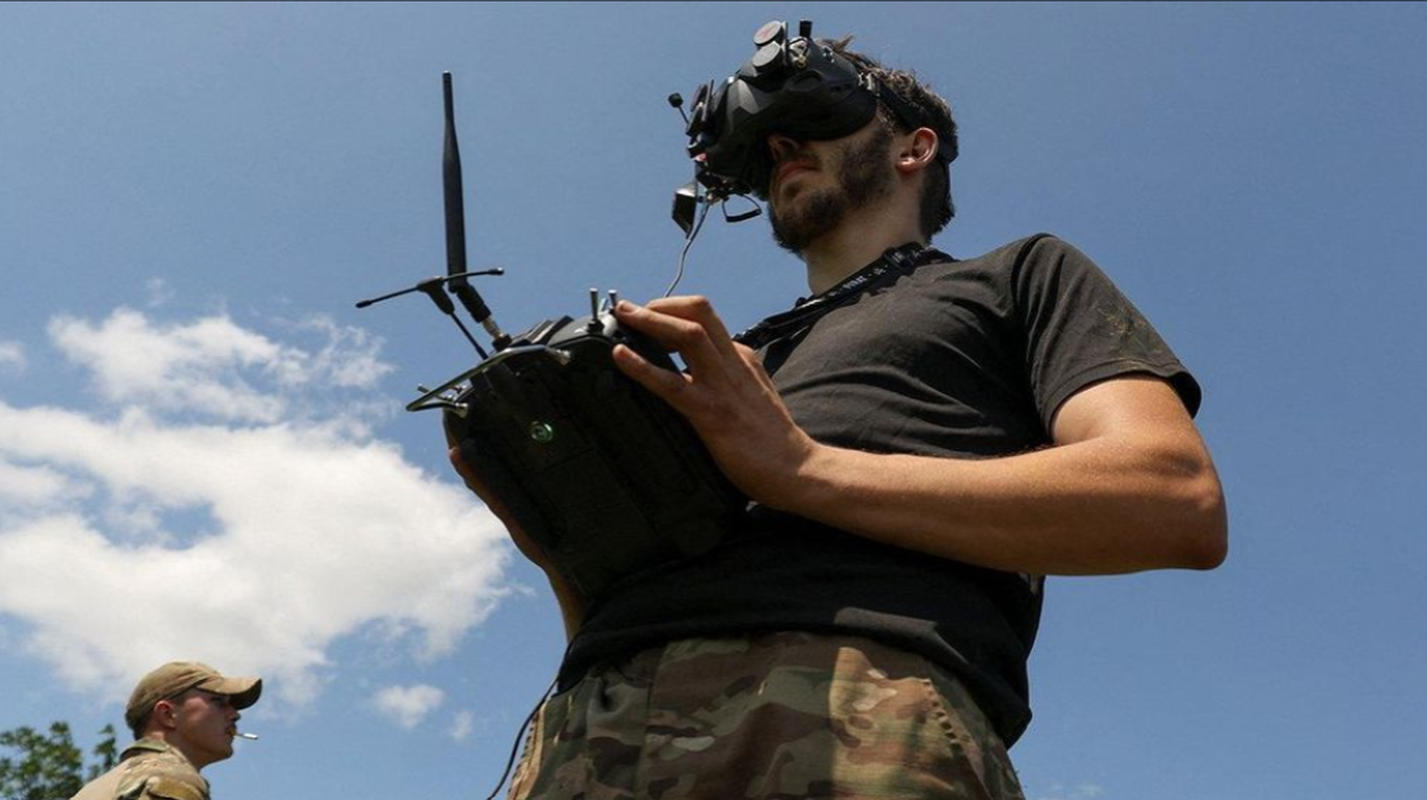 Ukraine san xuat hang nghin UAV moi ngay chuan bi cho xung dot keo dai-Hinh-11
