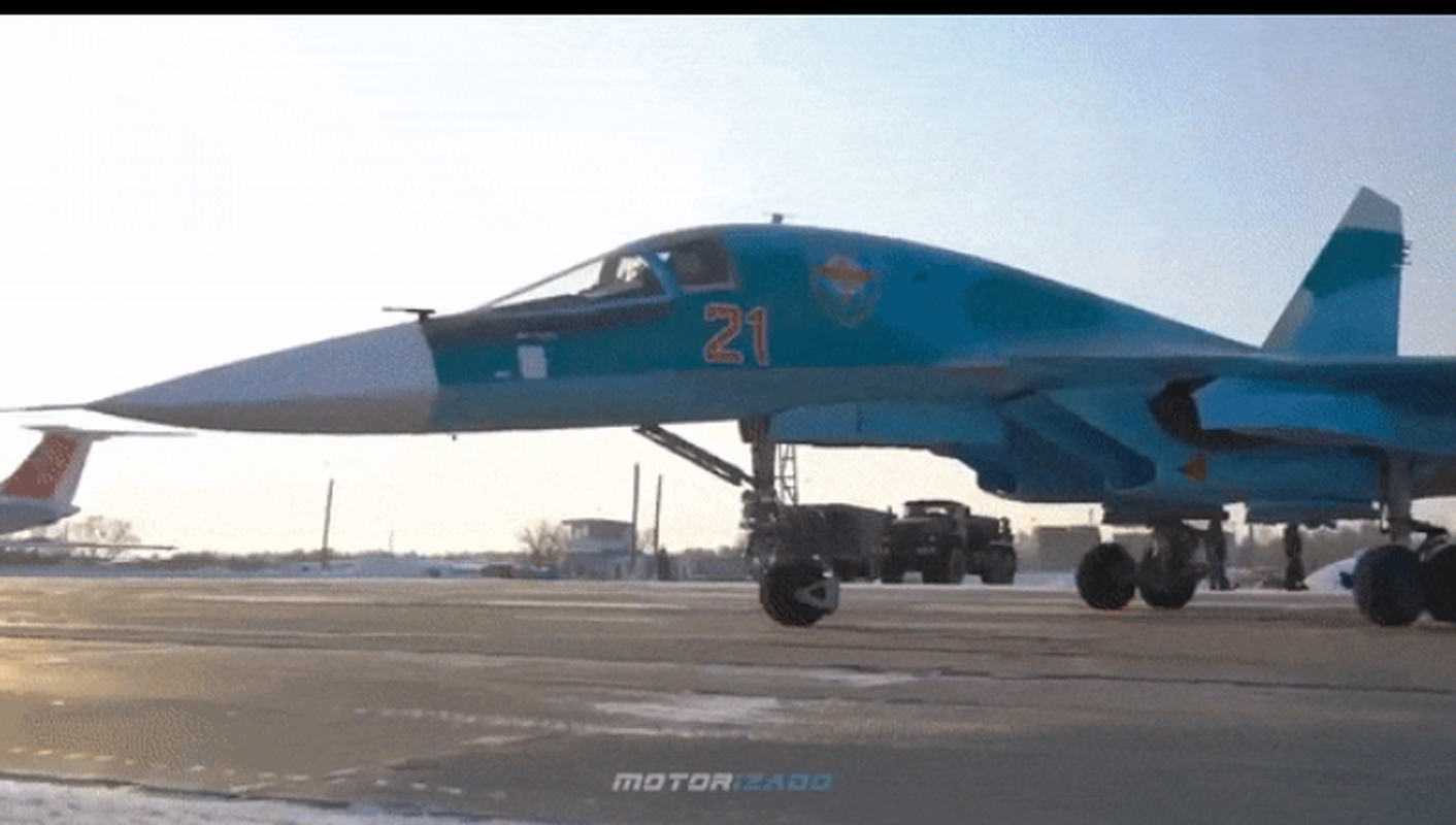 Tiem kich bom Su-34 bi dot chay tai can cu, Nga hanh dong khan-Hinh-8