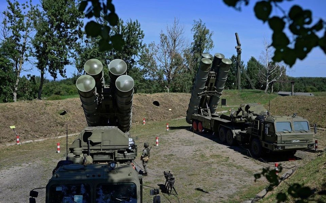 Ca Patriot va S-400 deu the hien mo nhat tren chien truong Ukraine-Hinh-5