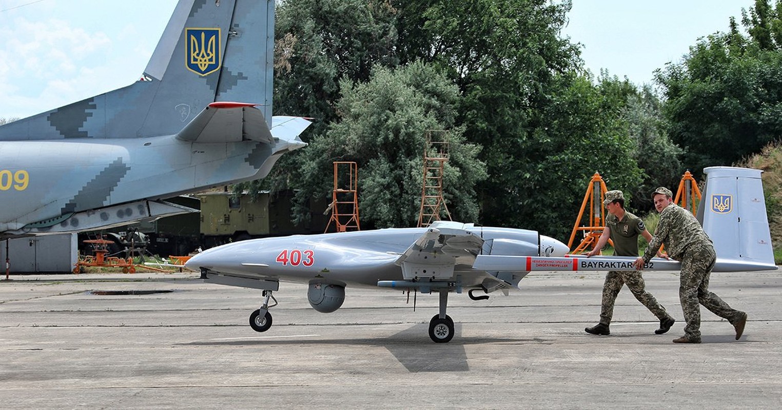 Ukraine can da tien cong cua Nga bang loat UAV moi-Hinh-2