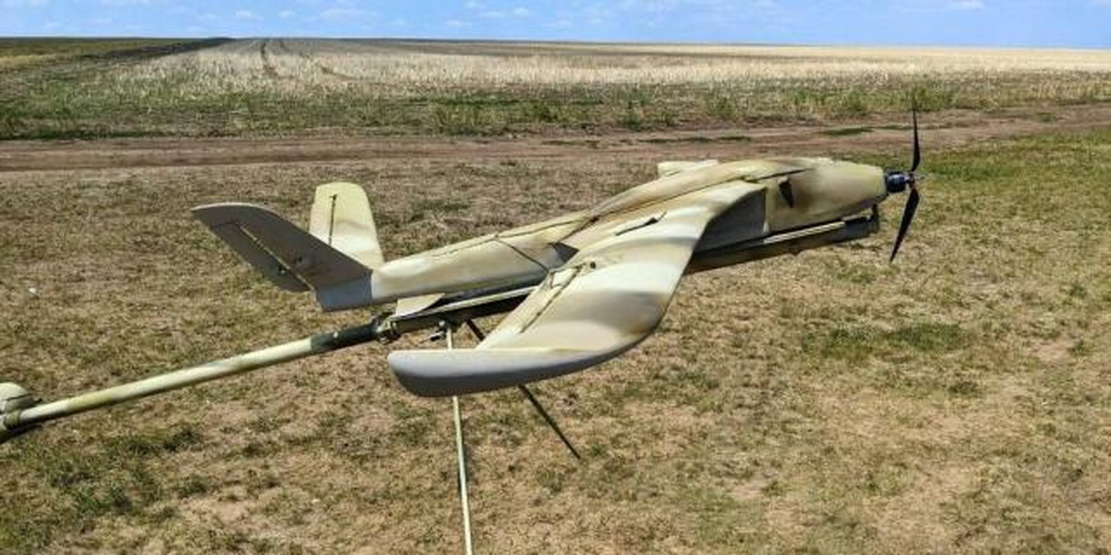 Ukraine can da tien cong cua Nga bang loat UAV moi-Hinh-9