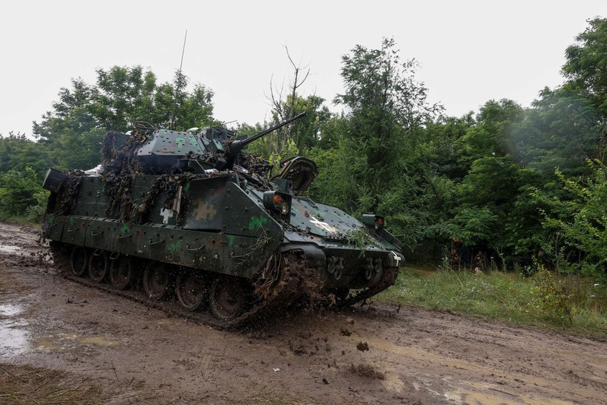 View - 	Thiết giáp phương Tây đang gây nhiều phiền toái cho Ukraine