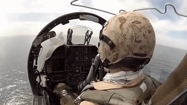 ​Xem chien dau co AV-8B Harrier II My danh chan 7 UAV tu sat Houthi-Hinh-15