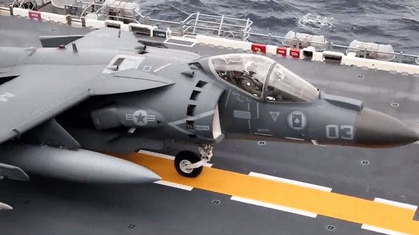 ​Xem chien dau co AV-8B Harrier II My danh chan 7 UAV tu sat Houthi-Hinh-20