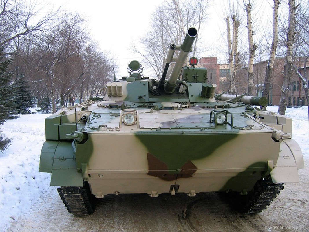 Dan cua xe chien dau bo binh BMP-3 de dang xuyen giap M2 Bradley-Hinh-3