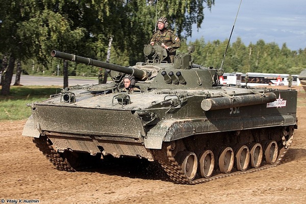 Dan cua xe chien dau bo binh BMP-3 de dang xuyen giap M2 Bradley-Hinh-6