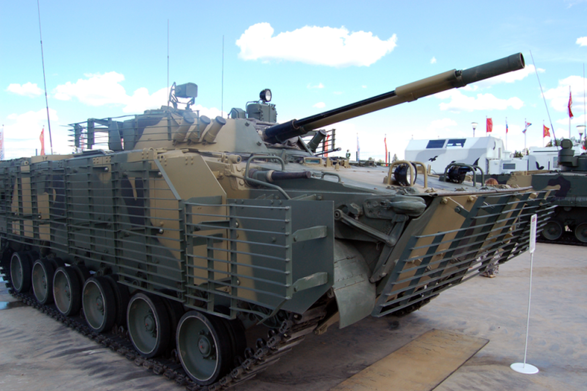 Dan cua xe chien dau bo binh BMP-3 de dang xuyen giap M2 Bradley-Hinh-8