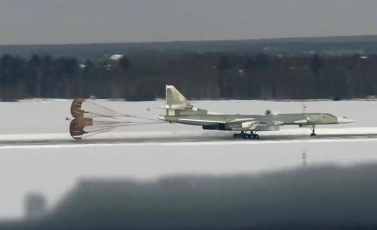 Suc manh may bay nem bom chien luoc Tu-160M nang cap cua Nga-Hinh-6