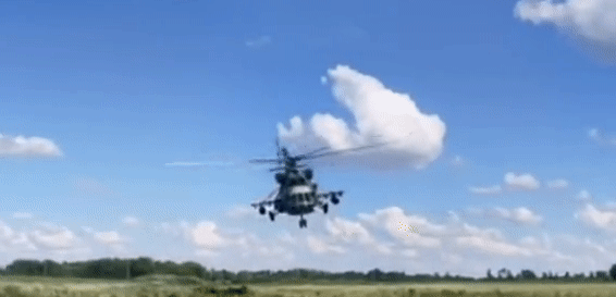 Nga dot kich chinh xac, pha huy hai truc thang Mi-8-Hinh-16
