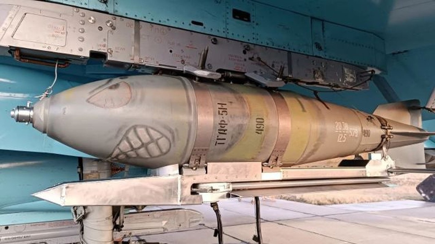 Tiem kich Su-34 trien khai vu khi 'thay doi cuoc choi' o Ukraine-Hinh-18