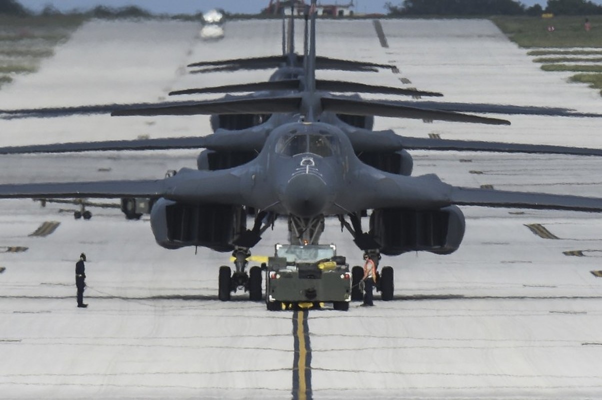 Oanh tac co B-1B Lancer bat ngo duoc “tai ngu” tu “nghia dia“-Hinh-17