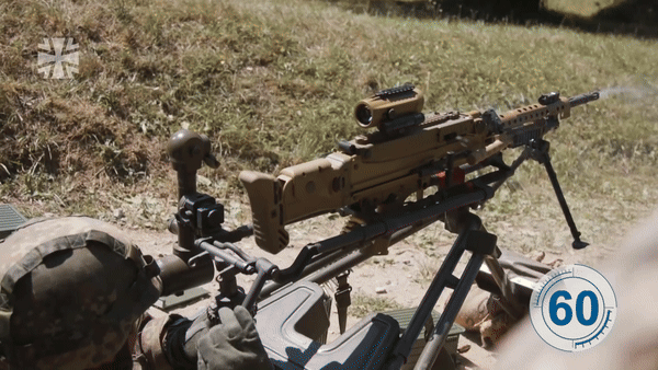 Uy luc sung may “luoi cua quet bo binh” MG5 Duc cap cho Ukraine-Hinh-9