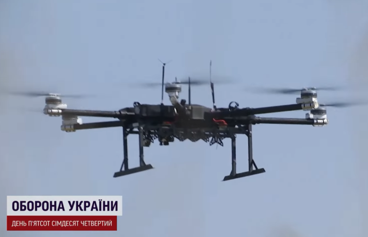 Ukraine nang cap UAV “Ma ca rong” gay “am anh” cho quan Nga-Hinh-15