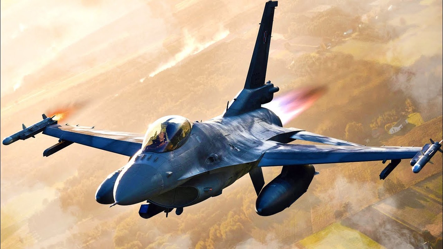 Hon 100 may bay chien dau F-16 co giup Ukraine thay doi cuoc choi?-Hinh-12