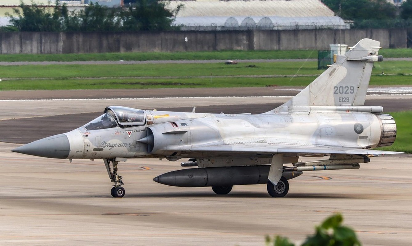 View - 	Tiêm kích Mirage 2000-5 tới Ukraine Nga có gặp ác mộng