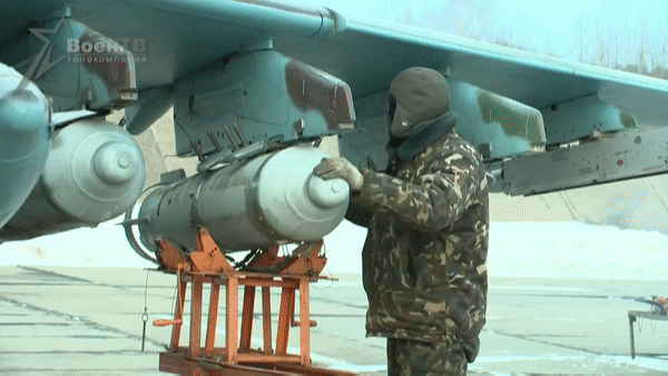 View - 	Chiến đấu cơ Su-25 Belarus trong diễn tập hạt nhân chiến thuật