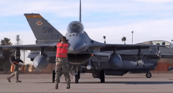 Tiem kich F-16 co the da tham chien tai Ukraine-Hinh-20