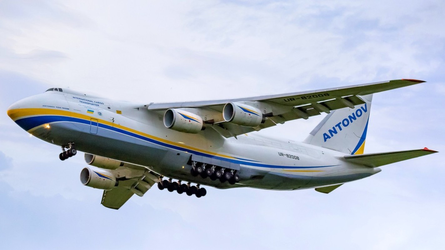 An-124 Ruslan dua ten lua chong ham Ba Lan toi diem nong-Hinh-6