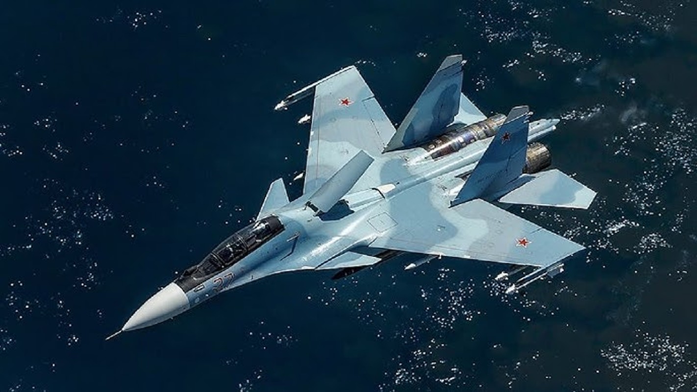 View - 	Máy bay Su-30SM của Nga nghi bị F-16 của Ukraine bắn hạ