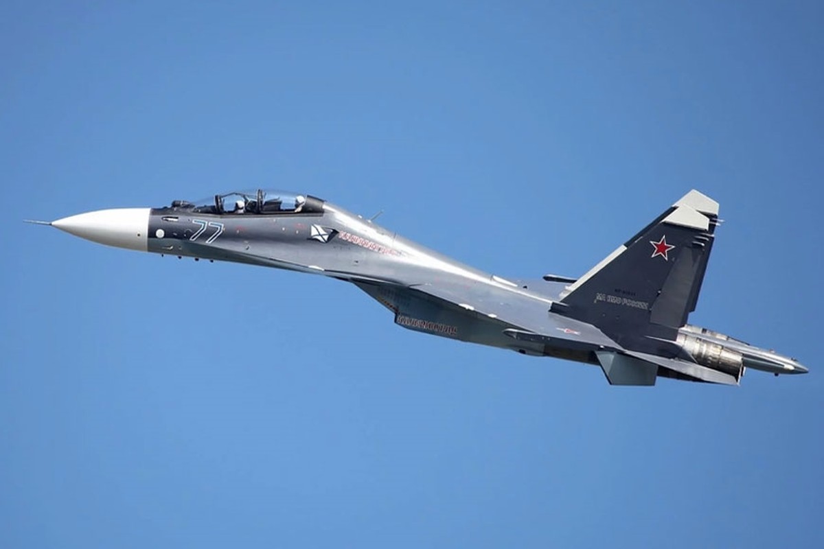 May bay Su-30SM cua Nga nghi bi F-16 cua Ukraine ban ha-Hinh-15