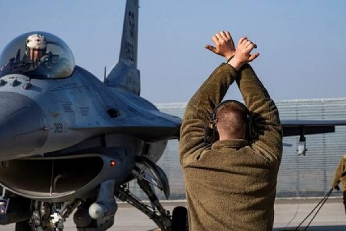 Tiem kich F-16 Ukraine duoc NATO 