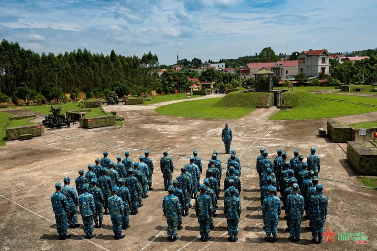 Hinh anh bo doi cao xa huan luyen, tao 