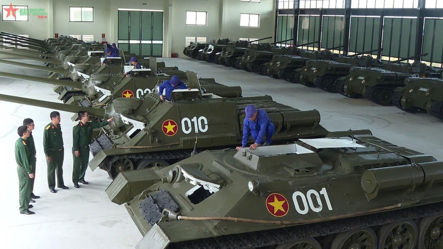 View - 	Ngỡ ngàng pháo tự hành chống tăng SU-100 của Việt Nam