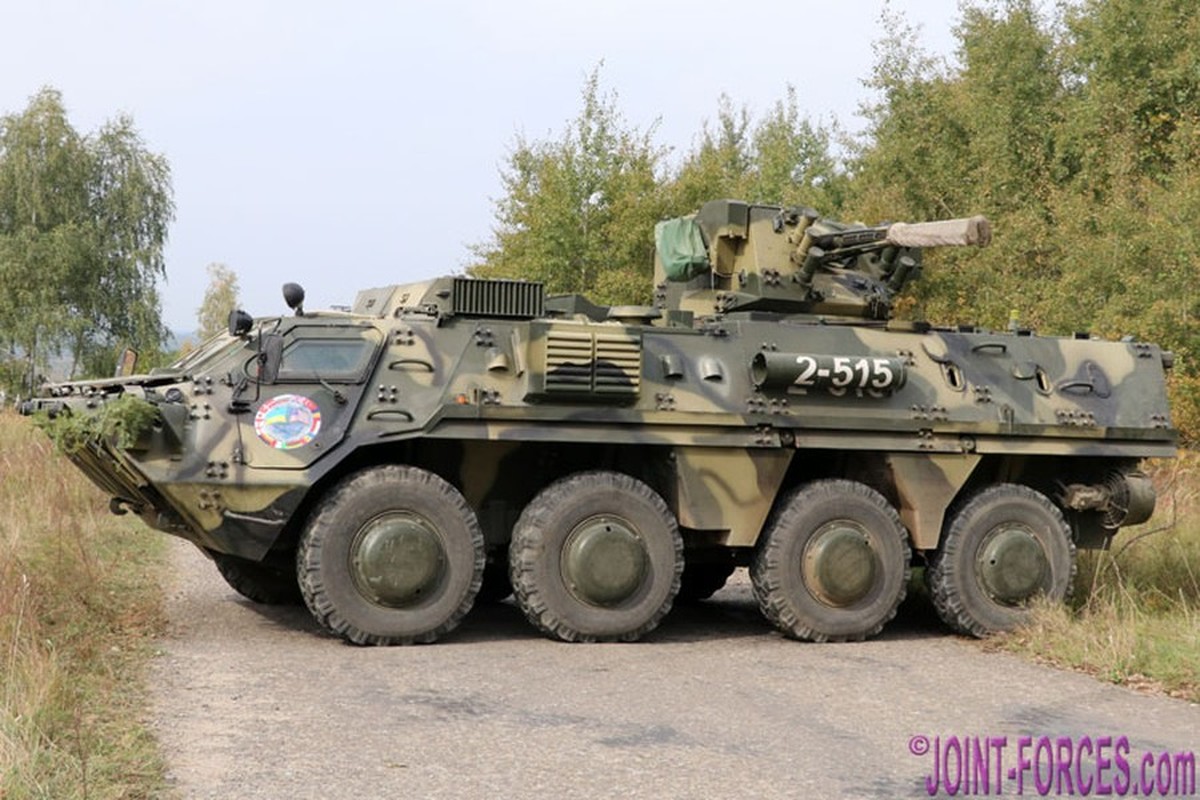 Thiet giap BTR-4E tuong nhu da 