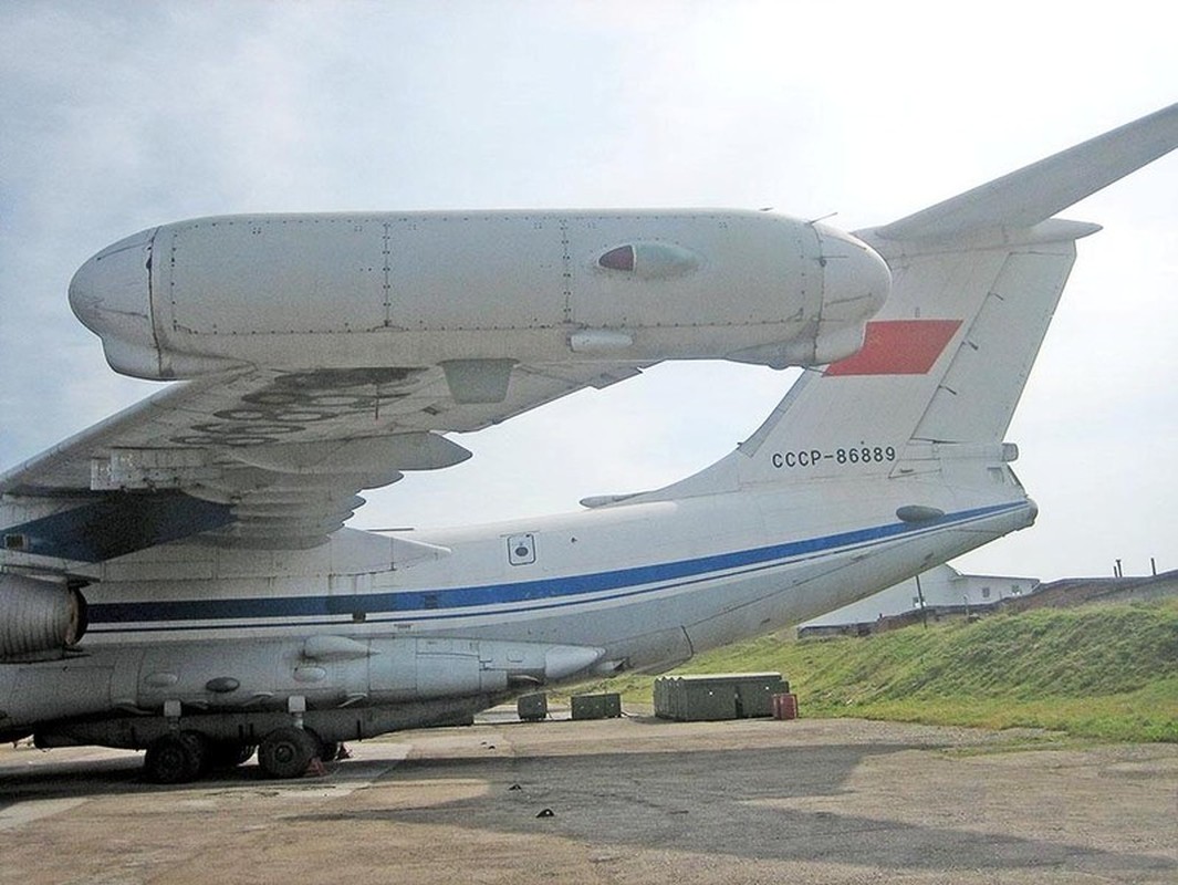 'Quai vat tac chien dien tu' Il-76PP bi thao do trong tiec nuoi-Hinh-4