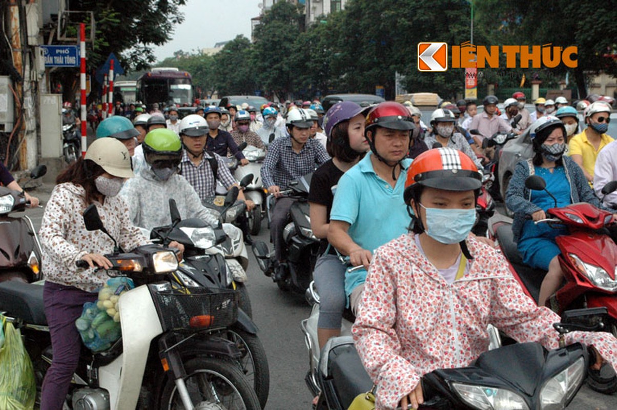 Duong Ha Noi un tac kinh hoang sau nghi le-Hinh-5